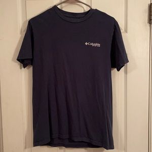 Columbia Short Sleeve Tee. Size Medium